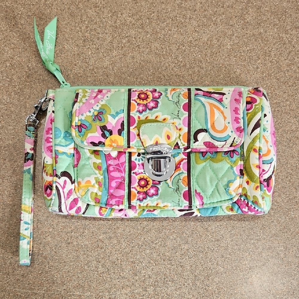 Vera Bradley Floral Quilted Wristlet Clutch!